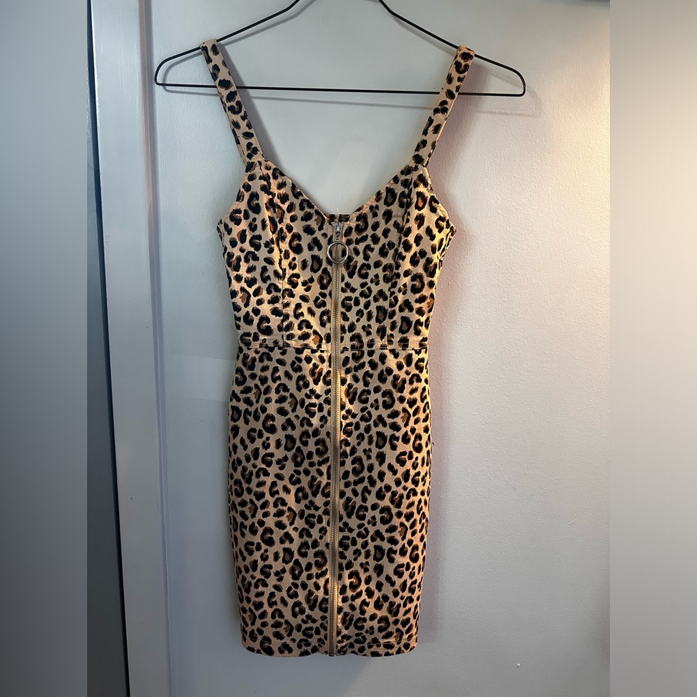 Leopard Print Stretchy Dress, 90’S vibe